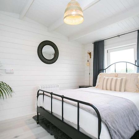 The Paddocks Cabin - Stylish, Cozy & Private Cill Airne Kültér fotó